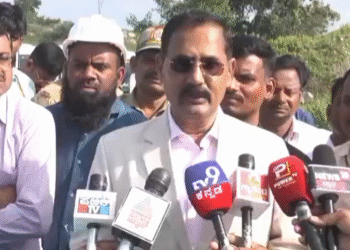 ಉಪಲೋಕಾಯುಕ್ತರ ಅನಿರೀಕ್ಷಿತ ಭೇಟಿ | ಸ್ಟೋನ್ ಕ್ರಷರ್ ಮಾಲೀಕರಿಗೆ ಎಚ್ಚರಿಕೆ