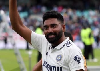 ಓವಲ್ ಟಸ್ಟ್ ಹೀರೋ ಸಿರಾಜ್ ಬೌಲಿಂಗ್‌ನಲ್ಲಿ ‘ಕಪಿಲ್ ದೇವ್’ ಕಂಡ ಯೋಗರಾಜ್ ಸಿಂಗ್; ನಾಯಕ ಗಿಲ್‌ಗೆ ಶ್ಲಾಘನೆ