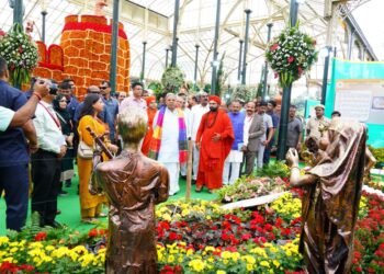 ಲಾಲ್ ಬಾಗ್ ನಲ್ಲಿ ಫಲಪುಷ್ಪ ಪ್ರದರ್ಶನ : ʼಫ್ಲವರ್ ಶೋʼಗೆ ಸಿಎಂ ಸಿದ್ದರಾಮಯ್ಯ ಚಾಲನೆ