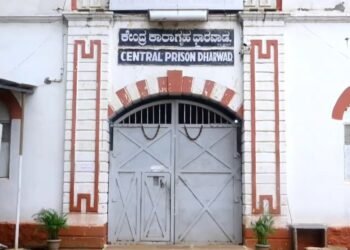 ಜೈಲಿನಿಂದಲೇ ವಿಡಿಯೋ ಕಾಲ್‌ ಮಾಡಿದ ಪುಡಿ ರೌಡಿ | ಸಾಮಾಜಿಕ ಜಾಲತಾಣದಲ್ಲಿ ವೈರಲ್‌