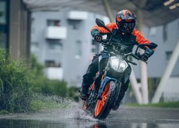 ಭಾರತದಲ್ಲಿ ಕೆಟಿಎಂ 160 ಡ್ಯೂಕ್ ಬಿಡುಗಡೆ: 160ಸಿಸಿ ವಿಭಾಗದಲ್ಲಿ ಹೊಸ ಕ್ರಾಂತಿ!