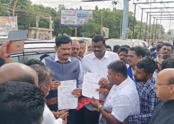 ಒಳಮೀಸಲಾತಿಗೆ ಆಗ್ರಹ | ಅಧಿವೇಶನದಲ್ಲಿ ಚರ್ಚಿಸುವಂತೆ ಒತ್ತಾಯ