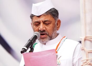 ಮತ ಕಳ್ಳತನದ ವಿರುದ್ಧ ಹೋರಾಡಬೇಕು | ದೇಶಕ್ಕಾಗಿ ತನು, ಮನ, ಧನ ಅರ್ಪಿಸಿದವರು ಕಾಂಗ್ರೆಸಿಗರು : ಡಿಸಿಎಂ ಡಿಕೆಶಿ