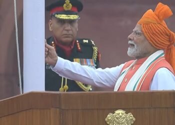 ‘ಡಬಲ್ ದೀಪಾವಳಿ’ ಉಡುಗೊರೆ ನೀಡುವುದಾಗಿ ಪ್ರಧಾನಿ ಮೋದಿ ಘೋಷಣೆ: ತೆರಿಗೆ ಹೊರೆ ತಗ್ಗಿಸುವ ಭರವಸೆ
