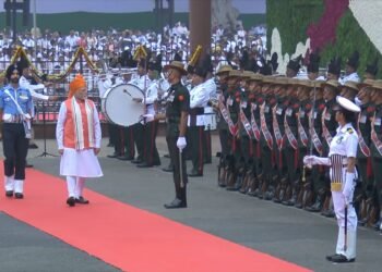 ಮೋದಿಯಿಂದ ಯುವಕರಿಗೆ ಬಂಪರ್ ಕೊಡುಗೆ: ಉದ್ಯೋಗ ಕ್ಷೇತ್ರ ಪ್ರವೇಶಿಸುತ್ತಿರುವವರಿಗೆ 1 ಲಕ್ಷ ಕೋಟಿ ರೂ.ಗಳ ಯೋಜನೆ ಪ್ರಕಟ