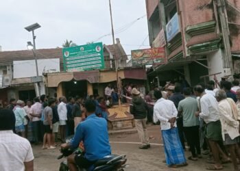 ಕಳ್ಳತನ ನೋಡಿದ್ದಾರೆಂಬ ಕಾರಣಕ್ಕೆ ಹತ್ಯೆ