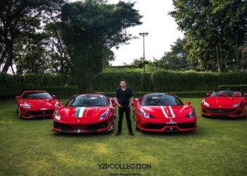 ಪುಣೆಯ ಈ ವ್ಯಕ್ತಿಯ ಬಳಿ ಇವೆ 22 ರೋಲ್ಸ್ ರಾಯ್ಸ್ ಕಾರುಗಳು, ರಾಣಿ ಎಲಿಜಬೆತ್ ಬಳಸಿದ್ದ ರೇಂಜ್ ರೋವರ್!