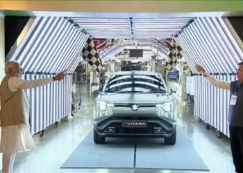 ಭಾರತದಲ್ಲಿ ತಯಾರಾದ ಮೊದಲ ಮಾರುತಿ ಸುಜುಕಿ ಇ-ವಿಟಾರಾಗೆ ಪ್ರಧಾನಿ ಮೋದಿ ಚಾಲನೆ