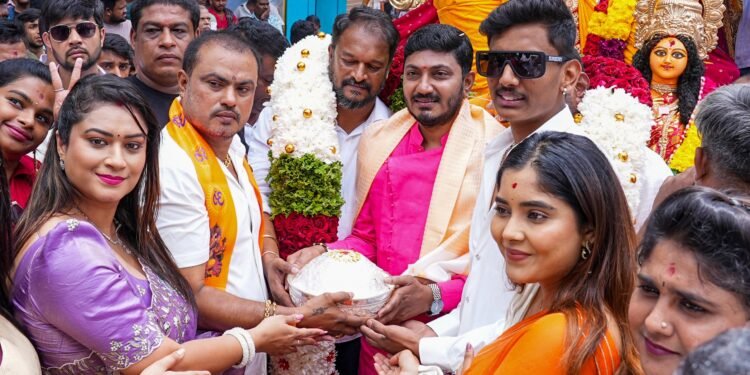 ಗಣೇಶನ ಲಡ್ಡು ರೂ.8 ಲಕ್ಷಕ್ಕೆ ಹರಾಜು!