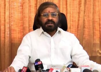 ಅರಣ್ಯ ಇಲಾಖೆ ಅಧಿಕಾರಿಗಳು ನಿರ್ಲಕ್ಷ್ಯ ತೋರಿಸಿದರೆ ಕಠಿಣ ಕ್ರಮ