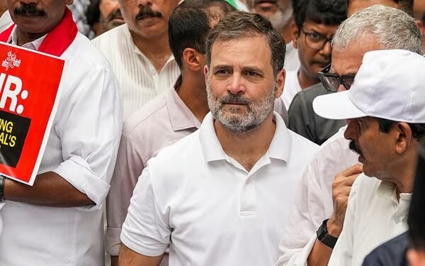 ಪ್ರತಿ ಭಾರತೀಯನ ಮತದಾನದ ಹಕ್ಕಿಗಾಗಿ ಹೋರಾಟ : ರಾಹುಲ್‌ ಗಾಂಧಿ