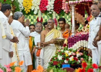 ಮೈಸೂರು ದಸರಾ ವಿಚಾರದಲ್ಲಿ ಕೆಟ್ಟ ರಾಜಕಾರಣ ಬೇಡ-ಸಿಎಂ ಸಿದ್ದರಾಮಯ್ಯ