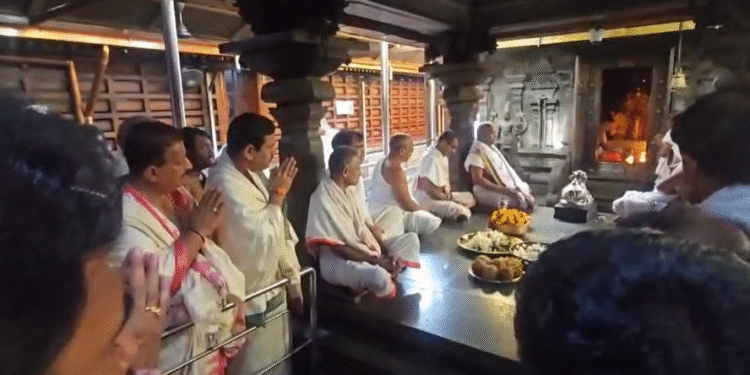 ಧರ್ಮಸ್ಥಳದಲ್ಲಿಂದು ಬಿಜೆಪಿ ಬೃಹತ್‌ ಸಮಾವೇಶ | ವೀರೇಂದ್ರ ಹೆಗ್ಗಡೆಯವರನ್ನು ಭೇಟಿ ಮಾಡಿದ ಬಿಜೆಪಿ ನಾಯಕರು !