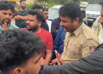 ಗೋಮಾಂಸ ಅಡ್ಡೆಯ ಮೇಲೆ ಹಿಂದೂ ಸಂಘಟನೆ ಕಾರ್ಯಕರ್ತರ ದಾಳಿ | ಕಾನೂನು ಕ್ರಮಕ್ಕೆ ಆಗ್ರಹ