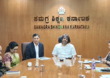 ಶಿಕ್ಷಣ ಇಲಾಖೆ — ರೋಟರಿ ಕ್ಲಬ್ ಒಡಂಬಡಿಕೆ: ಸರ್ಕಾರಿ ಶಾಲೆಗಳಿಗೆ ಬೆಂಚು-ಇಂಟರಾಕ್ಟಿವ್ ಎಲ್ಇಡಿ ಬೋರ್ಡ್ಗಳ ಸೌಲಭ್ಯ