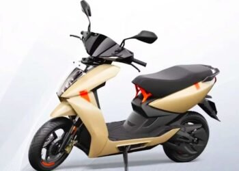 ಆಗಸ್ಟ್ 2025ರ ಎಲೆಕ್ಟ್ರಿಕ್ ಸ್ಕೂಟರ್ ಮಾರಾಟ: ಓಲಾ ಬಜಾಜ್ ಅನ್ನು ಹಿಂದಿಕ್ಕಿ 2ನೇ ಸ್ಥಾನಕ್ಕೇರಿತು