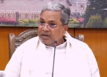 ಜಿಲ್ಲಾಧಿಕಾರಿಗಳು, ಜಿಲ್ಲಾ ಮಟ್ಟದ ಅಧಿಕಾರಿಗಳೊಂದಿಗೆ ಸಿಎಂ ಸಿದ್ದರಾಮಯ್ಯ ಸಭೆ | ಮುಖ್ಯಾಂಶಗಳು