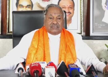 ರಾಜ್ಯ ಸರ್ಕಾರ ಮುಸ್ಲಿಂರ ಗುಲಾಮರಂತೆ ವರ್ತಿಸುತ್ತಿದೆ : ಕೆ. ಎಸ್. ಈಶ್ವರಪ್ಪ ಆಕ್ರೋಶ
