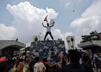 ಸಂವಿಧಾನ ಬದಲಿಸಿ, 3 ದಶಕಗಳ ಲೂಟಿಯ ತನಿಖೆ ನಡೆಸಿ: ನೇಪಾಳ ‘ಜೆನ್ ಝಡ್’ ಪ್ರತಿಭಟನಾಕಾರರ ಹೊಸ ಬೇಡಿಕೆ