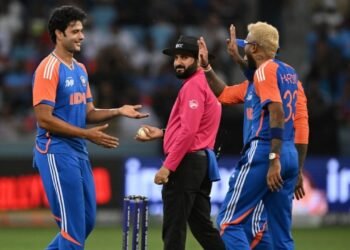 “ಹಾರ್ದಿಕ್ ಪಾಂಡ್ಯಗೆ ಸ್ಪರ್ಧಿಯಾಗು”: ಶಿವಂ ದುಬೆಗೆ ಮಾಜಿ ಕ್ರಿಕೆಟಿಗ ಅಮಿತ್ ಮಿಶ್ರಾ ಖಡಕ್ ಸಲಹೆ!