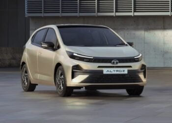 ಕ್ರೂಸ್ ಕಂಟ್ರೋಲ್ ಹೊಂದಿರುವ ಭಾರತದ 5 ಅತ್ಯಂತ ಅಗ್ಗದ ಕಾರುಗಳು: ಇಲ್ಲಿದೆ ಸಂಪೂರ್ಣ ಪಟ್ಟಿ!