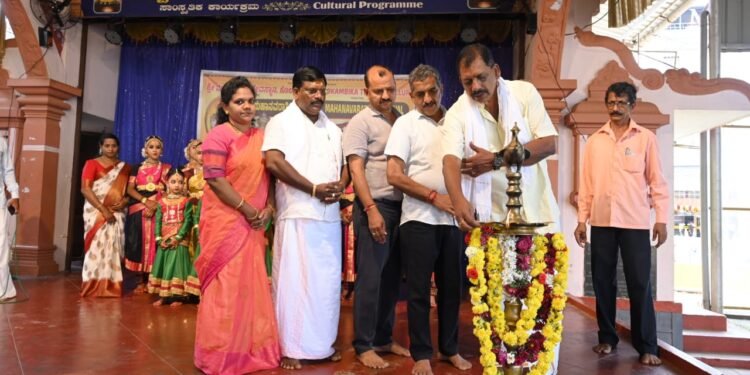 ಕೊಲ್ಲೂರು ಶ್ರೀ ಕ್ಷೇತ್ರ ಮೂಕಾಂಬಿಕಾ ದೇವಸ್ಥಾನದಲ್ಲಿ ಇಂದಿನಿಂದ ನವರಾತ್ರಿ ಸಡಗರ