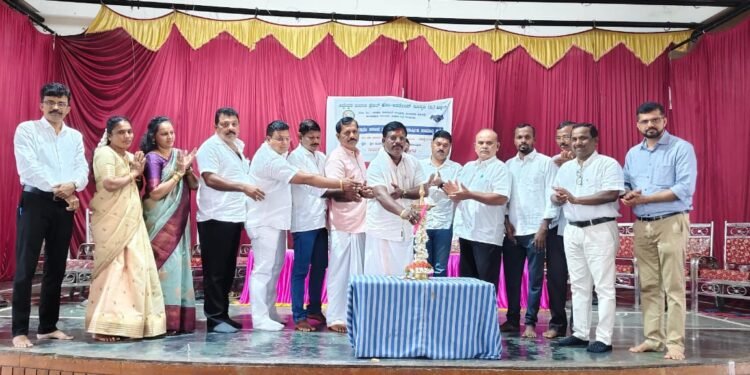 ಸಿದ್ದೇಶ್ವರ ಮರಾಠಿ ಕ್ರೆಡಿಟ್ ಕೋ-ಆಪರೇಟಿವ್ ಸೊಸೈಟಿ ನಿ. ಜಡ್ಕಲ್ | 2024-25 ವಾರ್ಷಿಕ ಸಾಮಾನ್ಯ ಸಭೆ