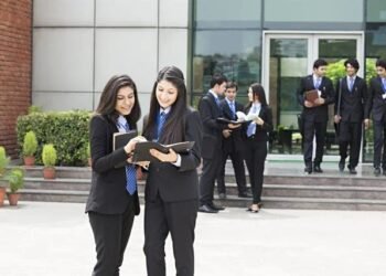 ದೇಶದ ಈ ಸಂಸ್ಥೆಯಲ್ಲಿ ಎಂಬಿಎ ಮುಗಿಸಿದರೆ ತಿಂಗಳಿಗೆ 3 ಲಕ್ಷ ರೂ. ಸಂಬಳ: ಯಾವುದಿದು?