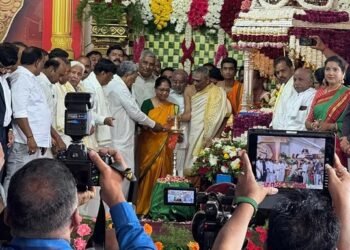 ವಿಶ್ವವಿಖ್ಯಾತ ಮೈಸೂರು ದಸರಾ ಮಹೋತ್ಸವ-2025 ಉದ್ಘಾಟಿಸಿದ ಲೇಖಕಿ ಬಾನು ಮುಷ್ತಾಕ್‌