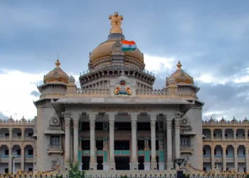 ಉದ್ಯೋಗಾಕಾಂಕ್ಷಿಗಳಿಗೆ ದಸರಾ ಗಿಫ್ಟ್ ನೀಡಿದ ಸರ್ಕಾರ | ಮೂರು ವರ್ಷ ವಯೋಮಿತಿ ಸಡಿಲಿಕೆ: ಮಹತ್ವದ ಆದೇಶ