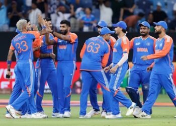 ಪಾಕಿಗಳ ಹೆಡೆಮುರಿಕಟ್ಟಿದ ಭಾರತ | ಟೀಂ ಇಂಡಿಯಾದ ಆಲ್‌ ರೌಂಡರ್‌ ಆಟಕ್ಕೆ ಪಾಕ್‌ ಧೂಳಿಪಟ !