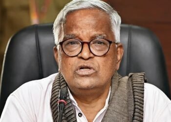 ಸಿಂಧಿ ಪ್ರೌಢ ಶಾಲೆಯಲ್ಲಿ ಕನ್ನಡಕ್ಕೆ ಅವಮಾನ | ಇಲಾಖೆಗೆ ಬಿಳಿಮಲೆ ಪತ್ರ
