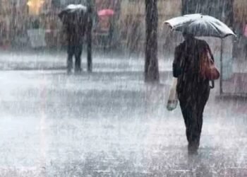 ಭಾರಿ ಮಳೆಗೆ ಬೆಂಗಳೂರು ತತ್ತರ | ಜನಜೀವನ ಅಸ್ತವ್ಯಸ್ಥ