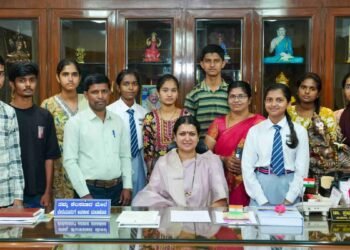 SSLC ಟಾಪರ್ಸ್ ಗಳಿಗೆ ದೆಹಲಿ ಪ್ರವಾಸ ಆಯೋಜಿಸಿದ ಸಂಸದೆ ಪ್ರಭಾ ಮಲ್ಲಿಕಾರ್ಜುನ