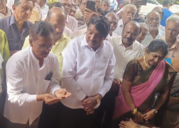 ಪಿಂಚಣೆ ಹಣಕ್ಕಾಗಿ ಜಿಬಿಎ ಕಚೇರಿಗೆ ಮುತ್ತಿಗೆ ಹಾಕಿದ ನಿವೃತ್ತ ಪಾಲಿಕೆ ನೌಕರರು