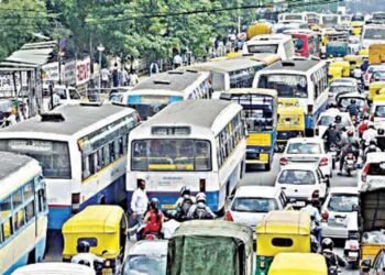 ಕೆ.ಆರ್.ಪುರಂ ನಿಂದ ಸಿಲ್ಕ್ ಬೋರ್ಡ್‌ ಹೊರ ವರ್ತುಲ ರಸ್ತೆಯಲ್ಲಿ ವಿಪರೀತ ದಟ್ಟಣೆ : ಜನರ ಪರದಾಟ