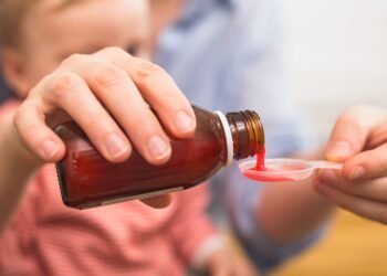 ಪೋಷಕರೇ ಮಕ್ಕಳಿಗೆ ಕೆಮ್ಮಿನ ಸಿರಪ್​ ಕೊಡೋ ಮುನ್ನ ಎಚ್ಚರ – ರಾಜ್ಯ ಆರೋಗ್ಯ ಇಲಾಖೆಯಿಂದ ಗೈಡ್​ಲೈನ್ಸ್ ರಿಲೀಸ್‌!