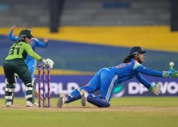“ಕ್ಯಾಚ್ಗಳು ಪಂದ್ಯ ಗೆಲ್ಲಿಸುತ್ತವೆ” ಎಂದಾದರೆ, ಭಾರತ ಮಹಿಳಾ ವಿಶ್ವಕಪ್ 2025 ಗೆಲ್ಲುವುದು ಅನುಮಾನ!