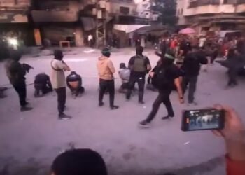 ಟ್ರಂಪ್ ‘ನಿಶ್ಯಸ್ತ್ರೀಕರಣ’ ಎಚ್ಚರಿಕೆ ನಡುವೆಯೇ ಗಾಜಾ ಬೀದಿಯಲ್ಲಿ 8 ಮಂದಿಯನ್ನು ಬರ್ಬರವಾಗಿ ಹತ್ಯೆಗೈದ ಹಮಾಸ್!