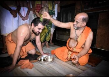 ಶ್ರೀ ಕೃಷ್ಣಮಠದಲ್ಲಿ ದೀಪಾವಳಿ ಸಂಭ್ರಮ | ಎಣ್ಣೆ ಶಾಸ್ತ್ರ, ಗಂಧೋಪಚಾರದಲ್ಲಿ ಪಾಲ್ಗೊಂಡ ಮಠಾಧೀಶರು