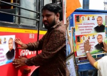 ಕಲಬುರಗಿಯಲ್ಲಿ ಬಿಜೆಪಿ – ಕಾಂಗ್ರೆಸ್ ಕಾರ್ಯಕರ್ತರ ಪೋಸ್ಟರ್ ವಾರ್