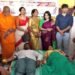 ಮಂಡ್ಯದಲ್ಲಿ ಸಸಿ ನೆಟ್ಟು, ರಕ್ತದಾನದ ಮೂಲಕ ದಾಂಪತ್ಯ ಜೀವನಕ್ಕೆ ಕಾಲಿಟ್ಟ ನವ ಜೋಡಿ