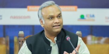 ʼಸಂವಿಧಾನ, ಕಾನೂನಿಗಿಂತ ನೀವು ದೊಡ್ಡವರೇʼ: ಆರ್‌ಎಸ್‌ಎಸ್‌ ವಿರುದ್ಧ ವಾಗ್ದಾಳಿ ನಡೆಸಿದ ಪ್ರಿಯಾಂಕ್ ಖರ್ಗೆ