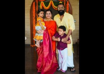ʼಕಾಂತಾರ-1’ ಚಿತ್ರದ ಸಕ್ಸಸ್ ಖುಷಿಯಲ್ಲೆ ದೀಪಾವಳಿ ಆಚರಿಸಿದ ರಿಷಬ್ ಕುಟುಂಬ!