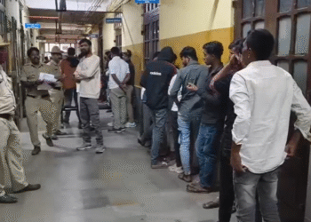 ಡ್ರಗ್ಸ್ ಸೇವನೆ, ಸೇಲ್‌ ಮಾಡೋರಿಗೆ ಬಿಗ್‌ ಶಾಕ್‌ ಕೊಟ್ಟ ಪೋಲಿಸರು | ಸಂಶಯಾಸ್ಪದರನ್ನ ಹಿಡಿದು ಮೆಡಿಕಲ್ ಟೆಸ್ಟ್..!