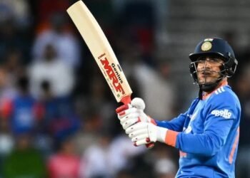 ಶುಭಮನ್ ಗಿಲ್ ಪ್ರದರ್ಶನ ನೀಡಲೇಬೇಕು, ಇಲ್ಲದಿದ್ದರೆ ಒತ್ತಡ ಹೆಚ್ಚಲಿದೆ: ಇರ್ಫಾನ್ ಪಠಾಣ್ ಎಚ್ಚರಿಕೆ