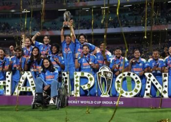 ಭಾರತದ ವನಿತೆಯರಿಗೆ ‘ವಿಶ್ವ’ ಕಿರೀಟ.. ದಕ್ಷಿಣ ಆಫ್ರಿಕಾವನ್ನು ಮಣಿಸಿ ಚೊಚ್ಚಲ ಏಕದಿನ ವಿಶ್ವಕಪ್​​ ಗೆದ್ದ ಹರ್ಮನ್‌ ಪಡೆ!