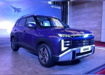 ರಸ್ತೆಗಿಳಿದ ಹೊಸ ಹ್ಯುಂಡೈ ವೆನ್ಯೂ : ಬೆಲೆ 7.90 ಲಕ್ಷ ರೂಪಾಯಿ ವಿನ್ಯಾಸ, ತಂತ್ರಜ್ಞಾನದಲ್ಲಿ ಹೊಸ ಕ್ರಾಂತಿ!