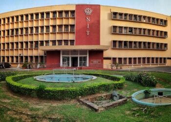 ರಾಷ್ಟ್ರೀಯ ತಂತ್ರಜ್ಞಾನ ಸಂಸ್ಥೆಯಲ್ಲಿ 3 ಹುದ್ದೆಗಳ ನೇಮಕ : ಕರ್ನಾಟಕದಲ್ಲೇ ಉದ್ಯೋಗ