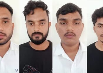 ಉಡುಪಿ | ಊಟ ಮಾಡುವಾಗ ಕೈ ತಾಕಿದ್ದಕ್ಕೆ, ಪಬ್ ಮುಂದೆ ಕೈ-ಕೈ ಮಿಲಾಯಿಸಿಕೊಂಡ ಯುವಕರು ; ನಾಲ್ವರ ಬಂಧನ